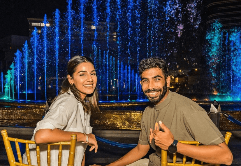 bumrah-and-sanjana-couple-pics