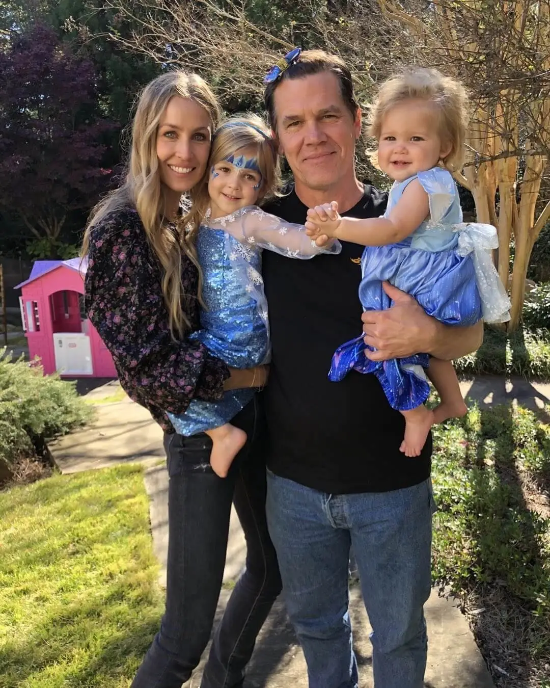 Josh Brolin with his Family