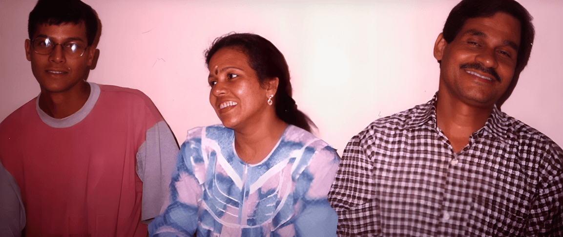 major sandeep with his family