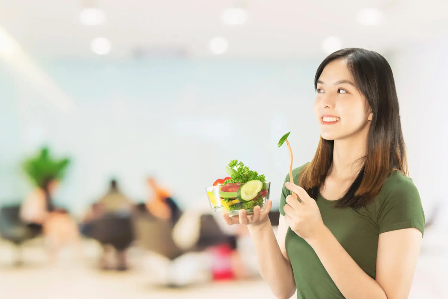 girl eating healthy food