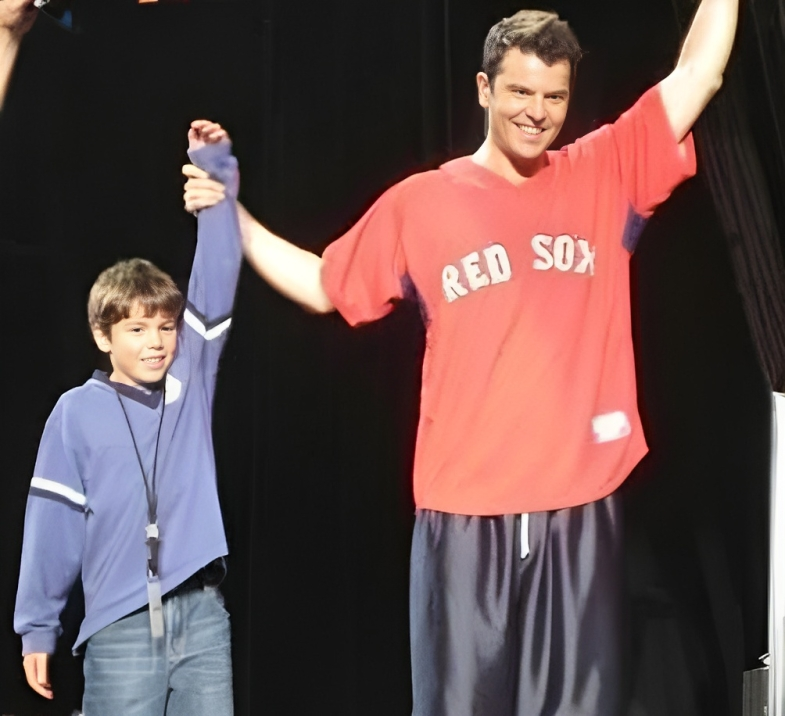 eric jacob knight with his father