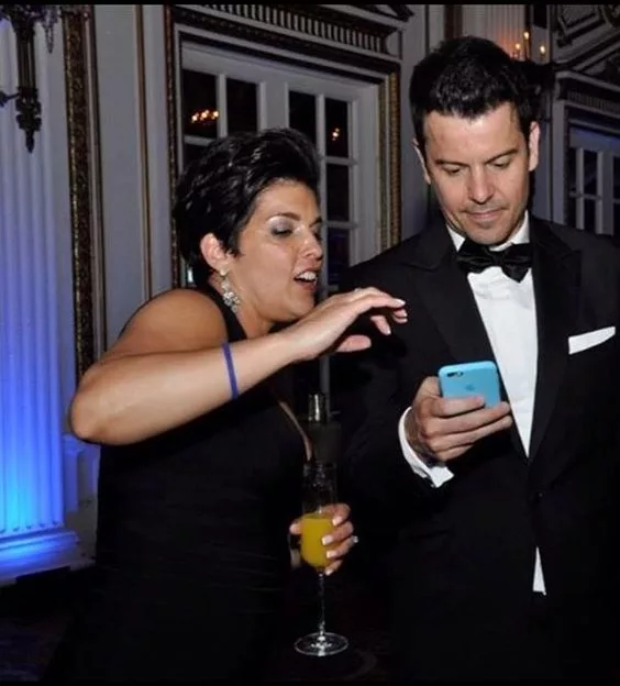 Jordan knight with his wife.