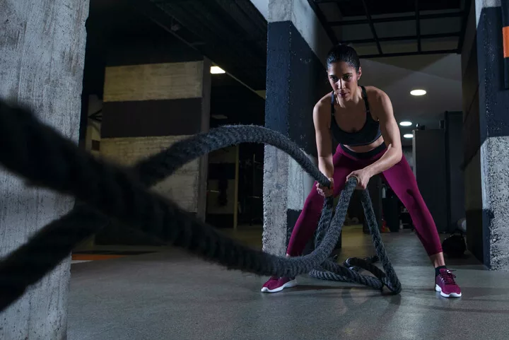 girl doing ropes exercise
