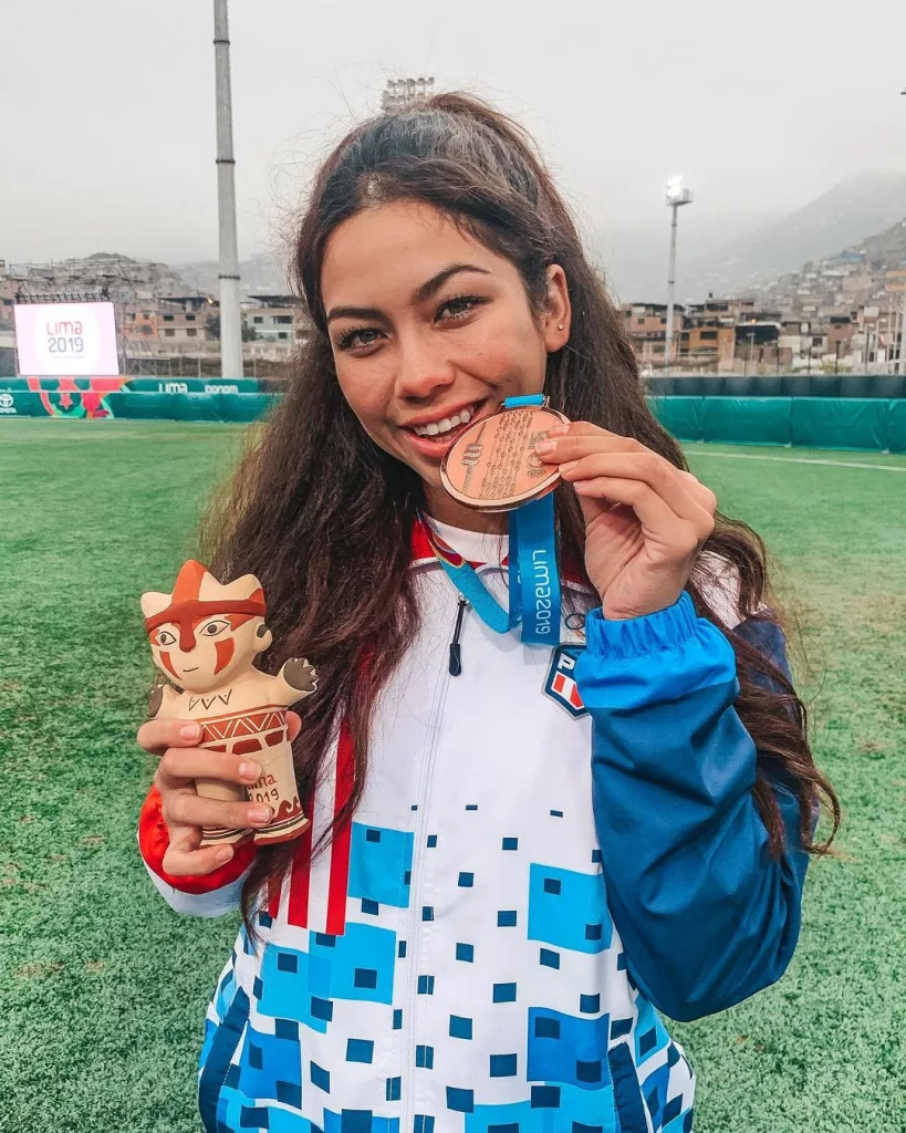 Shohei Ohtani Girlfriend (Kamalani Dung) Age, Height, Marriage, Net Worth,  Ig in 2023