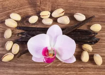 pistachio-nuts-blooming-orchid-and-fragrant