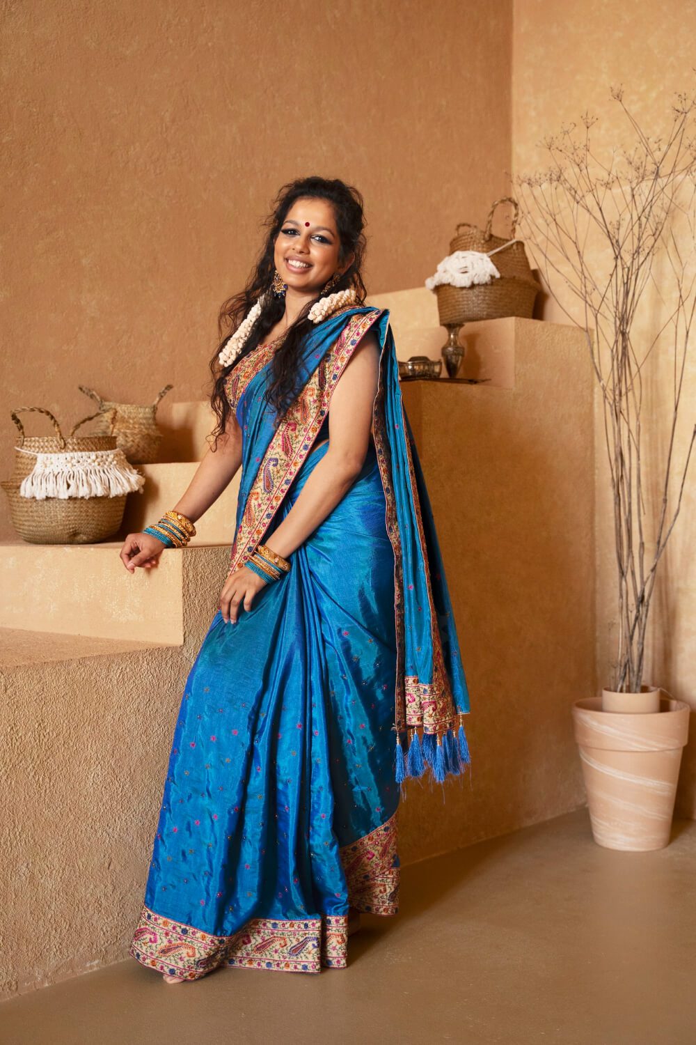 girl in blue saree